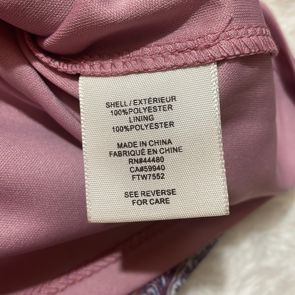 Off‎ the Shoulder Top - Picture 4 of 4